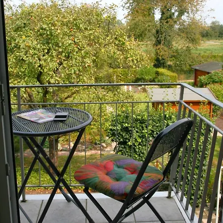 Ruhiges Am Stadtrand Apartment